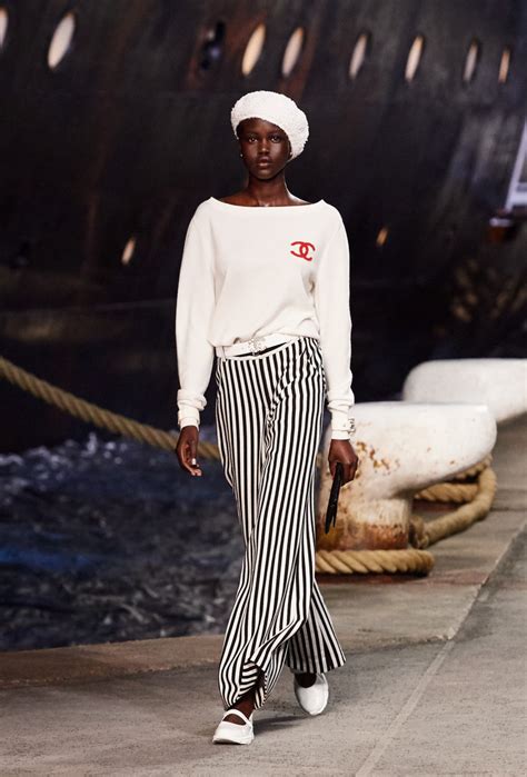 chanel cruise 2019 borse|Chanel cruise packages.